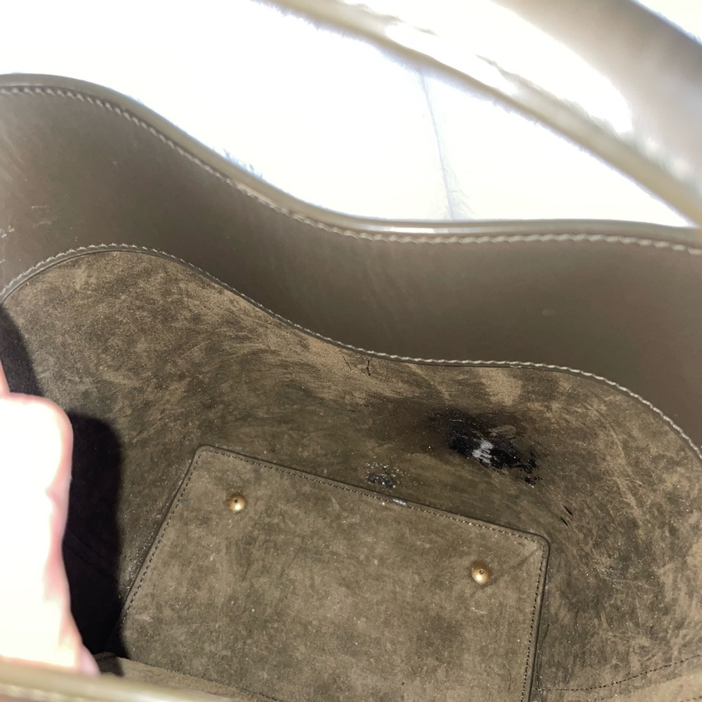 Saint Laurent Le small leather bucket bag - Picture 12 of 16